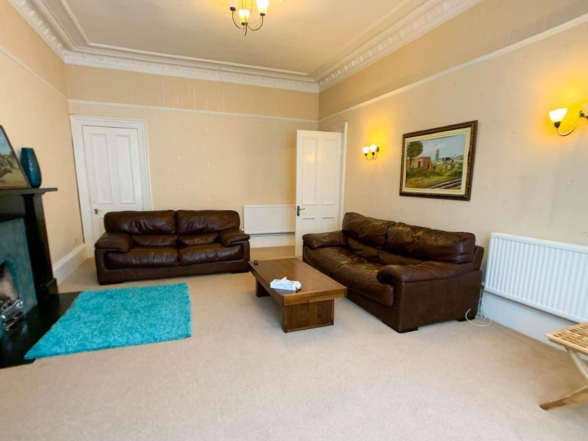 Large Glasgow South Family Home - Free Parking Eksteriør bilde
